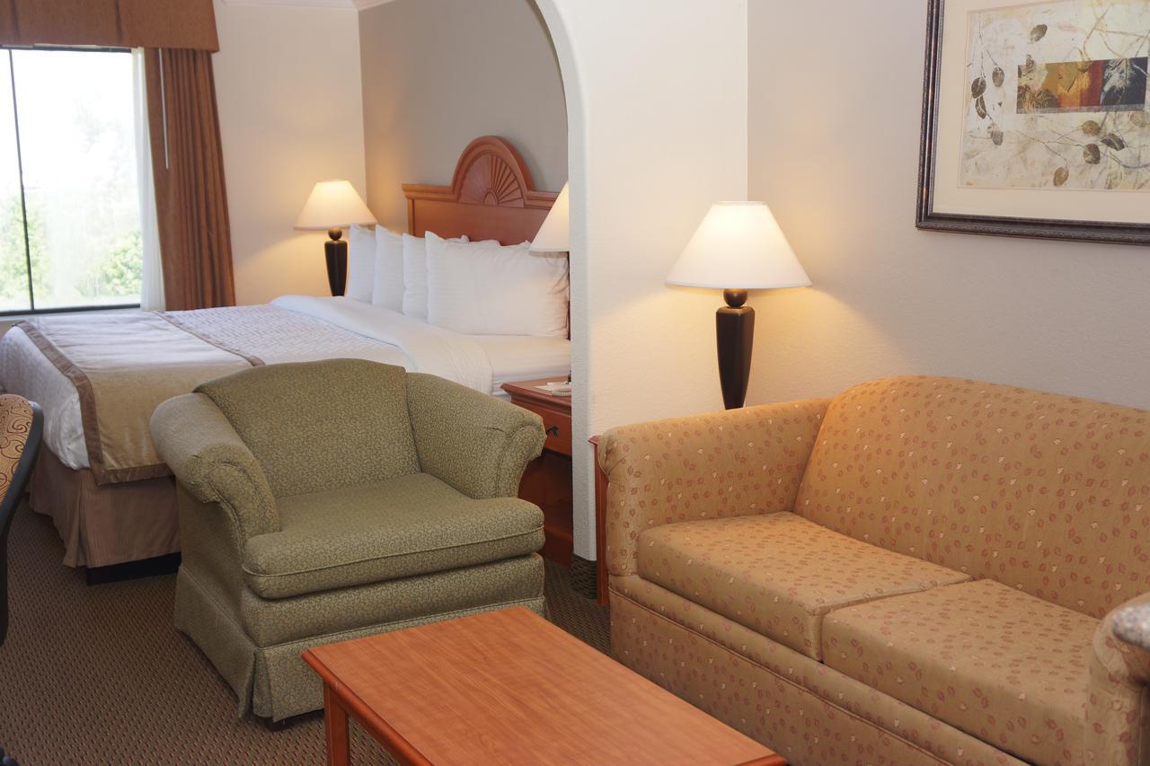Best Western Isabelle Court Galliano Eksteriør billede